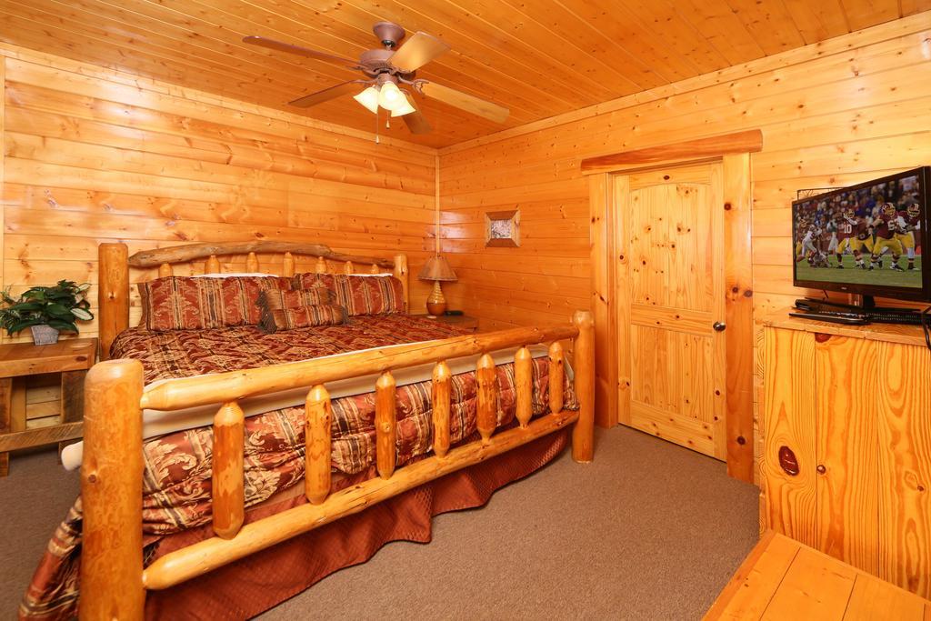 Rising Eagle Lodge - Eight Bedroom Pigeon Forge Ngoại thất bức ảnh
