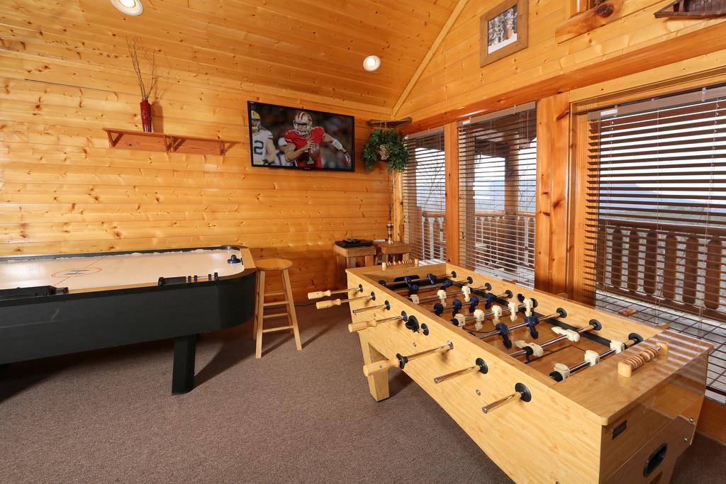 Rising Eagle Lodge - Eight Bedroom Pigeon Forge Ngoại thất bức ảnh
