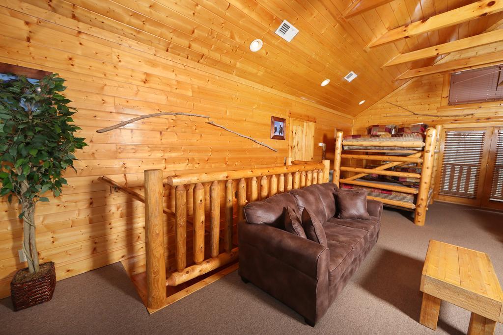 Rising Eagle Lodge - Eight Bedroom Pigeon Forge Ngoại thất bức ảnh