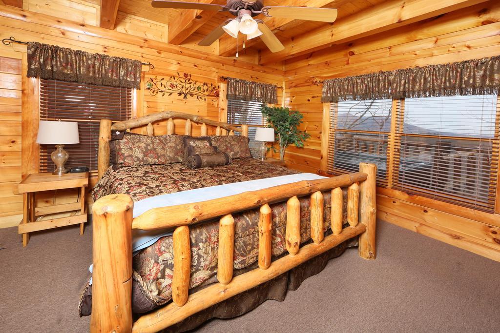 Rising Eagle Lodge - Eight Bedroom Pigeon Forge Ngoại thất bức ảnh